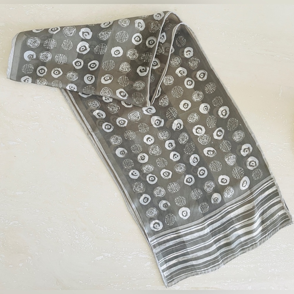 Vintage JONES NEW YORK Lightweight Neck or Head Scarf White Gray 50” x 11”